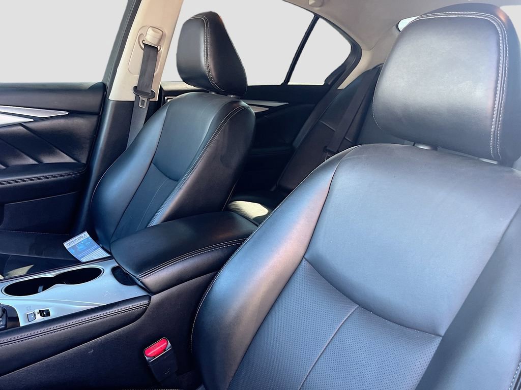 Used 2022 INFINITI Q50 Luxe w/ Cargo Package RWD image 21
