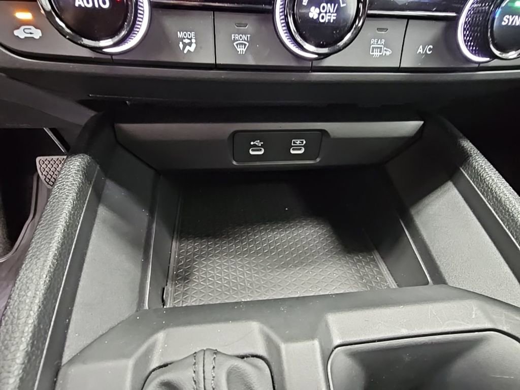 Used 2025 Honda Accord SE image 18