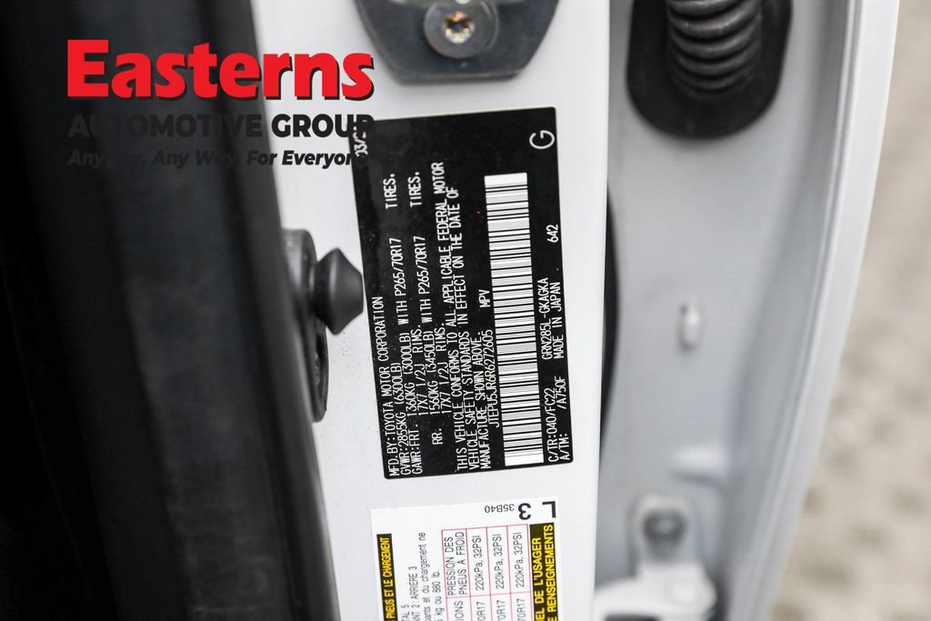 Used 2024 Toyota 4Runner TRD Off-Road image 33