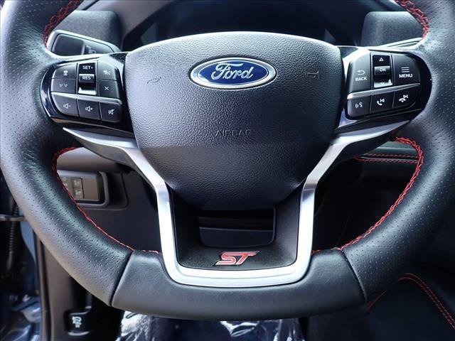 Used 2025 Ford Explorer ST AWD/4WD image 18