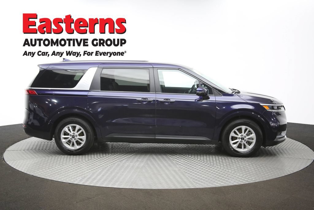 Used 2024 Kia Carnival LX FWD image 47