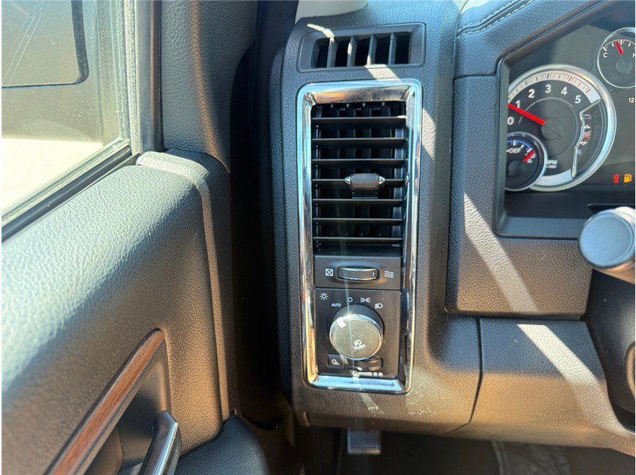 Used 2016 RAM 3500 Laramie AWD/4WD image 26