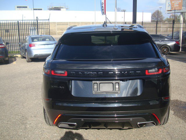 Used 2018 Land Rover Range Rover Velar R-Dynamic SE AWD/4WD image 4