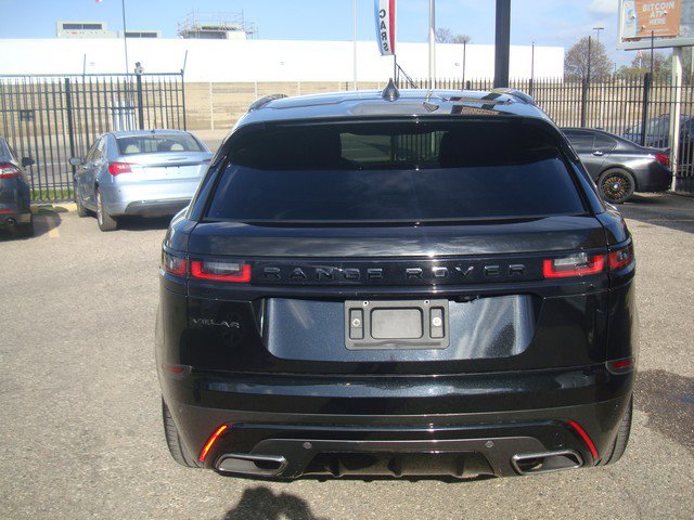 Used 2018 Land Rover Range Rover Velar R-Dynamic SE image 4