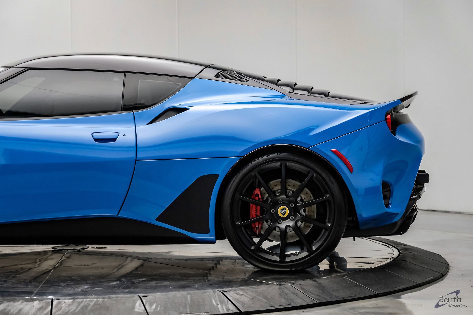 Used 2021 Lotus Evora image 11