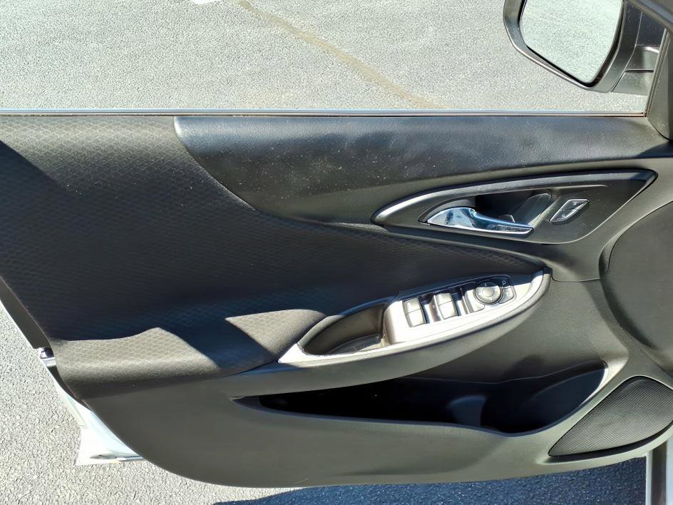 Used 2016 Chevrolet Malibu LS FWD image 13