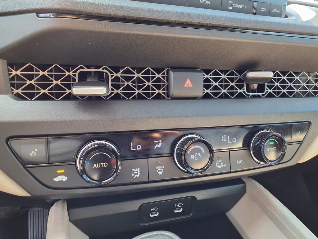 Used 2024 Honda Accord EX image 9