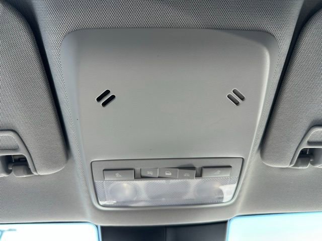 Used 2021 Chevrolet Trax LT w/ Redline Edition image 20