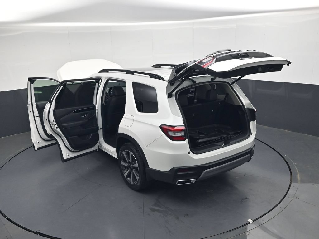 Certified 2025 Honda Pilot Touring image 43