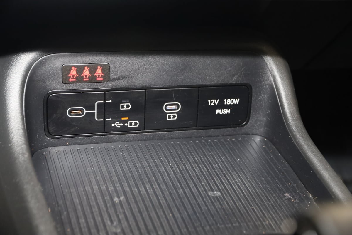 Used 2024 Hyundai Kona SEL FWD image 24