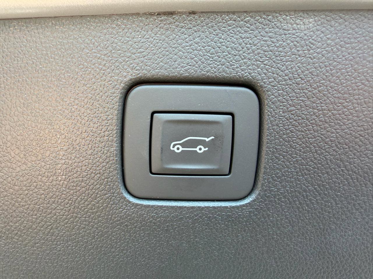 Used 2025 Buick Envista Preferred w/ Convenience I Package FWD image 7