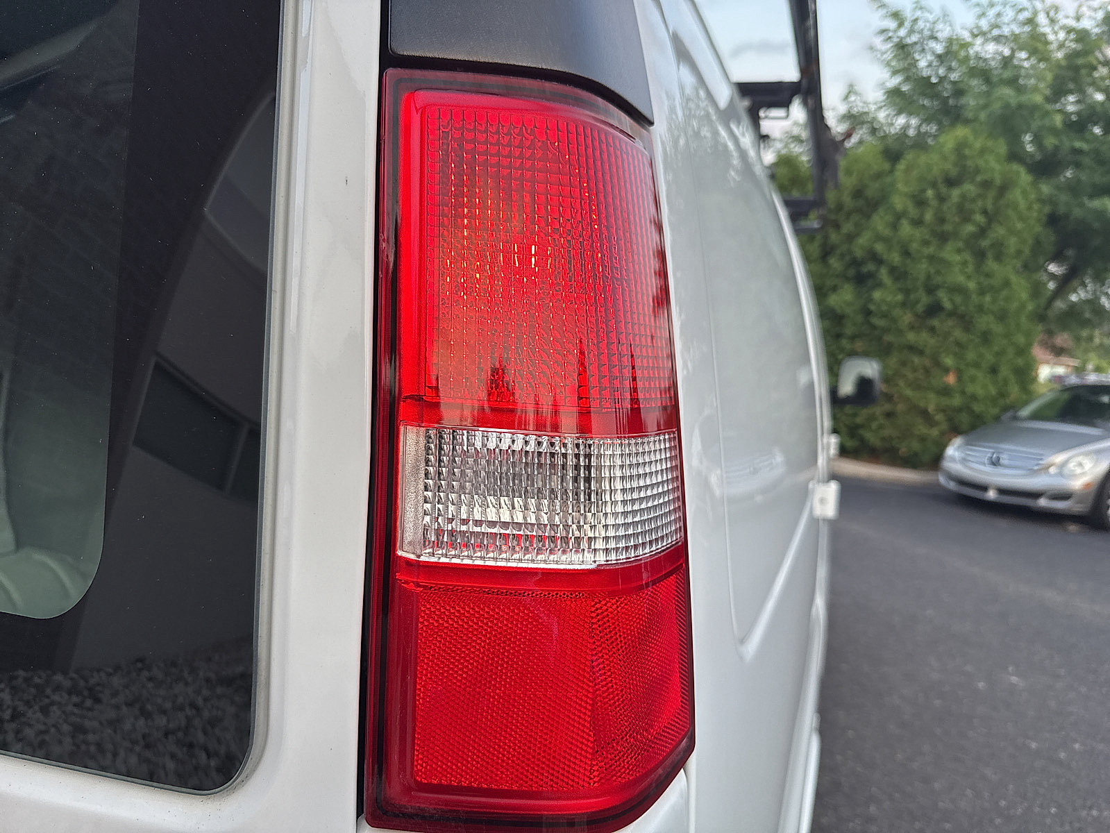 Used 2021 Chevrolet Express 2500 w/ Driver Convenience Package RWD image 14