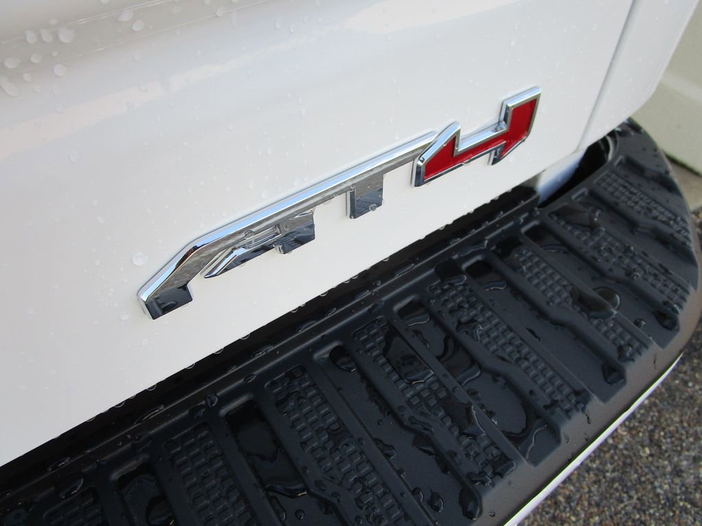 New 2026 GMC Sierra 1500 AT4 w/ Technology Package image 13