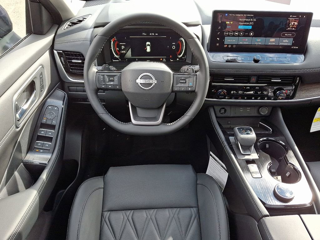 New 2026 Nissan Rogue Platinum image 14