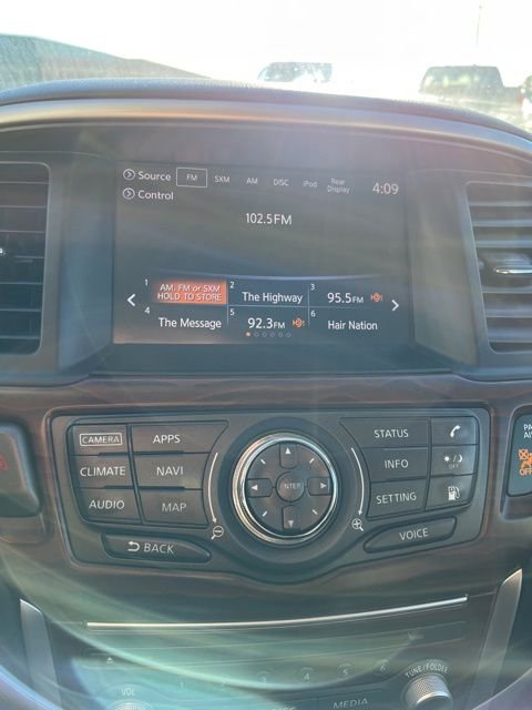 Used 2018 Nissan Pathfinder Platinum AWD/4WD image 44