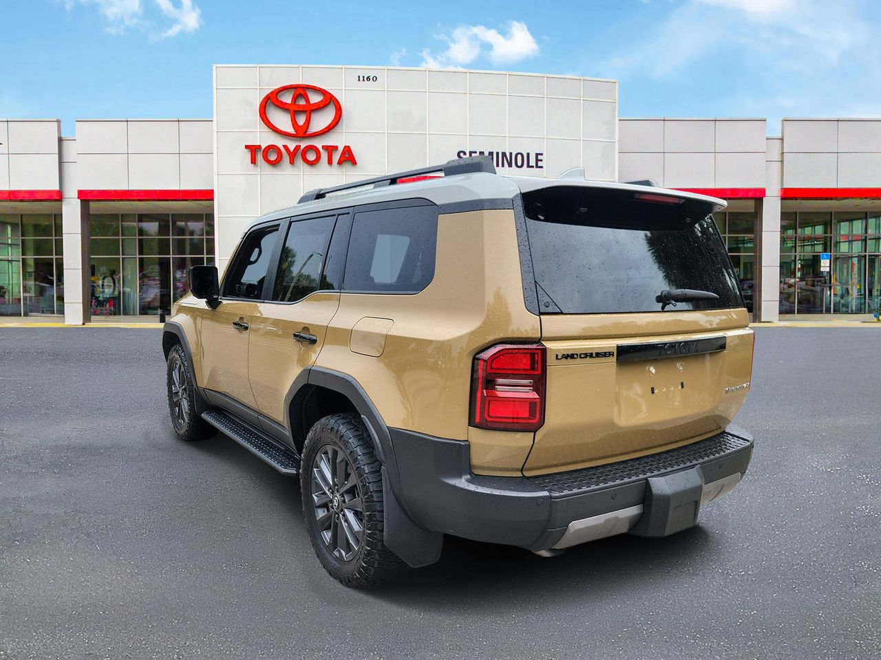 Used 2024 Toyota Land Cruiser w/ Premium Package AWD/4WD image 4