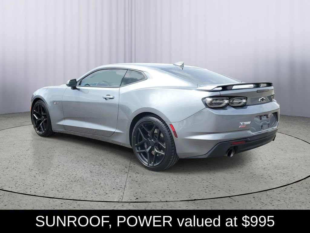 Used 2019 Chevrolet Camaro SS RWD image 4