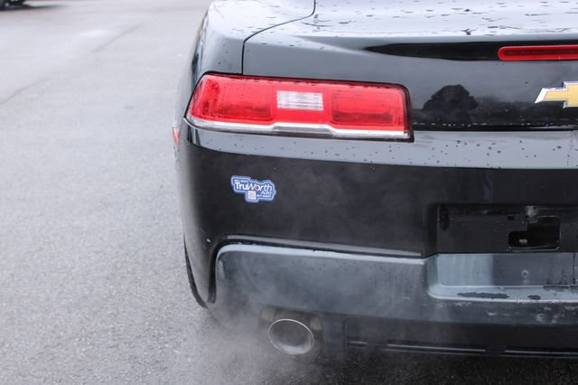 Used 2015 Chevrolet Camaro LT RWD image 35
