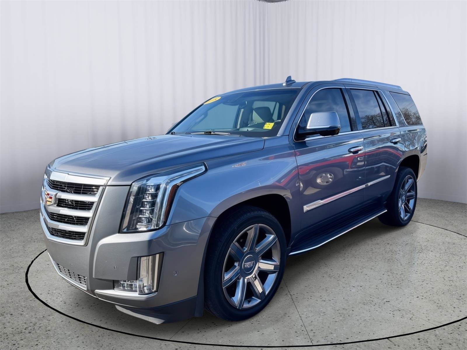 Used 2018 Cadillac Escalade Luxury image 12