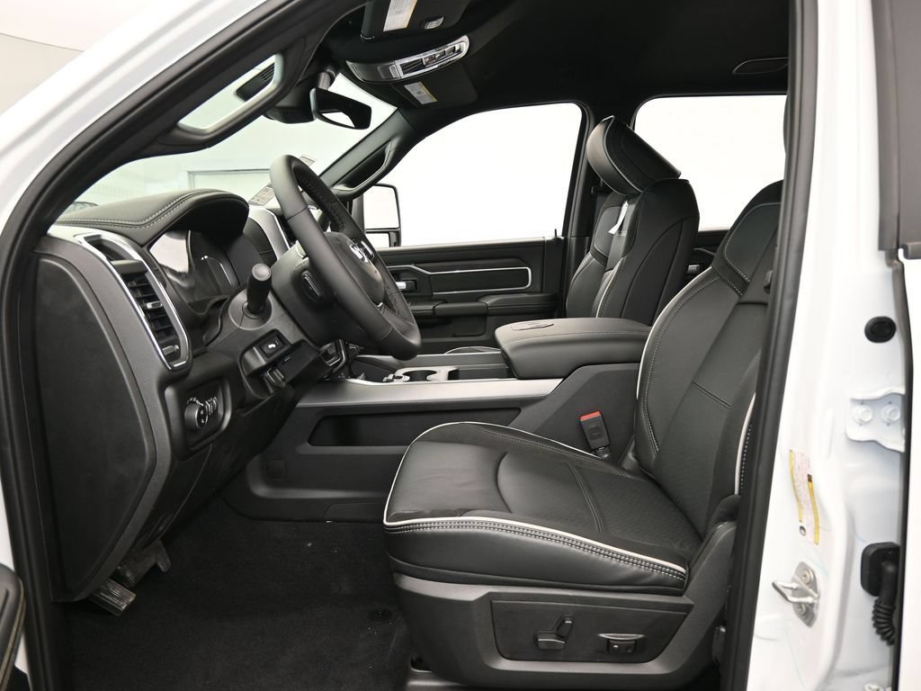 New 2026 RAM 2500 Laramie w/ Night Edition AWD/4WD image 11