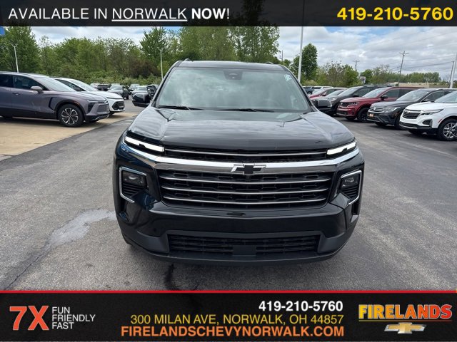 New 2025 Chevrolet Traverse LT w/ Driver Confidence Package image 2