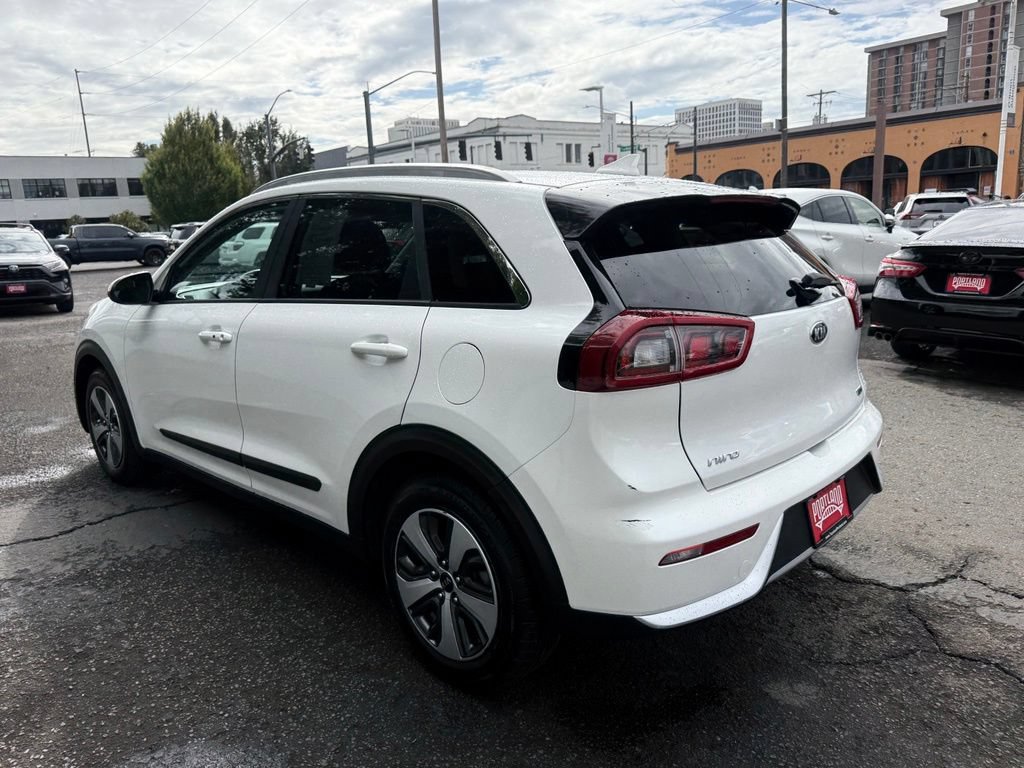 Used 2017 Kia Niro LX FWD image 5