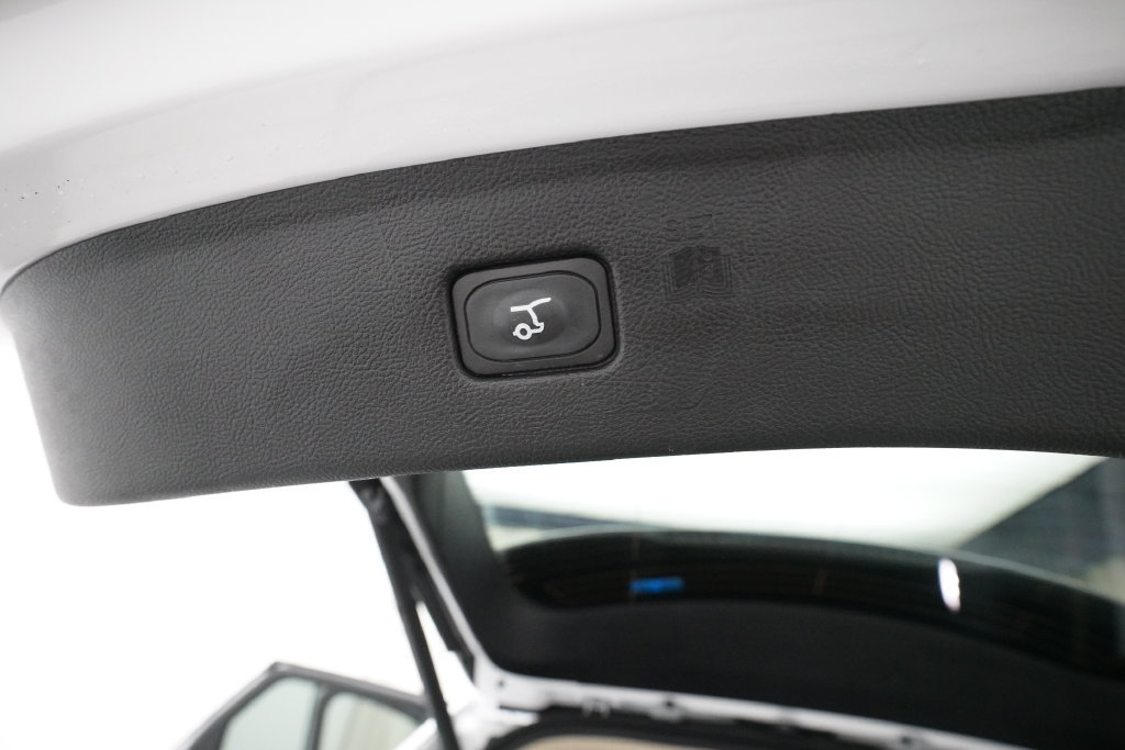 Used 2024 Ford Edge SEL w/ Convenience Package AWD/4WD image 15