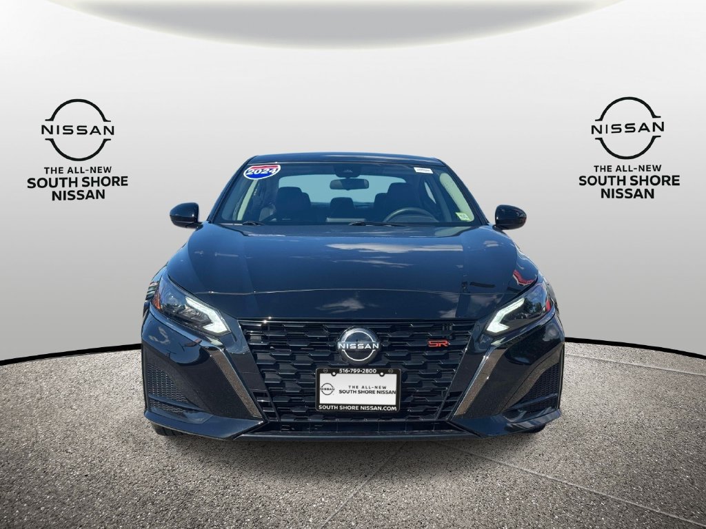 Used 2024 Nissan Altima 2.5 SR AWD/4WD image 2