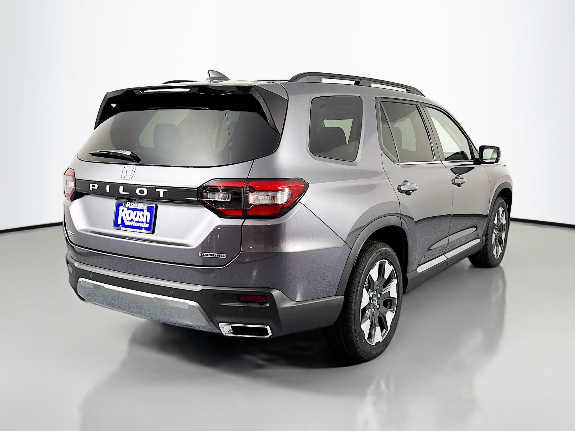 New 2026 Honda Pilot Touring image 5