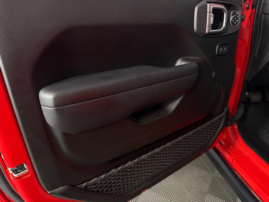 Used 2024 Jeep Wrangler Unlimited Rubicon AWD/4WD image 24