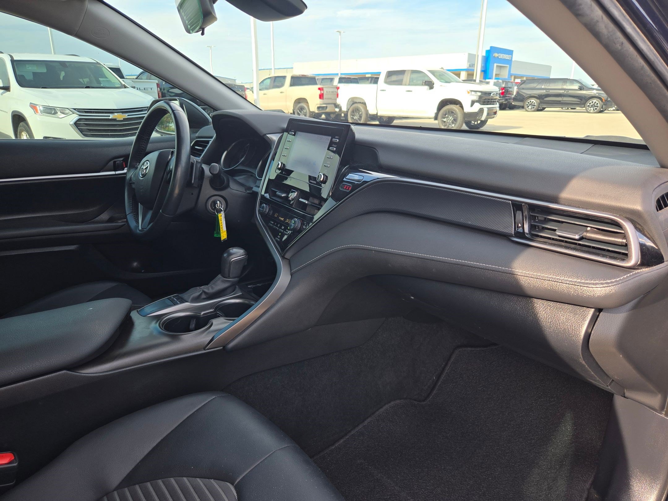 Used 2022 Toyota Camry SE FWD image 26