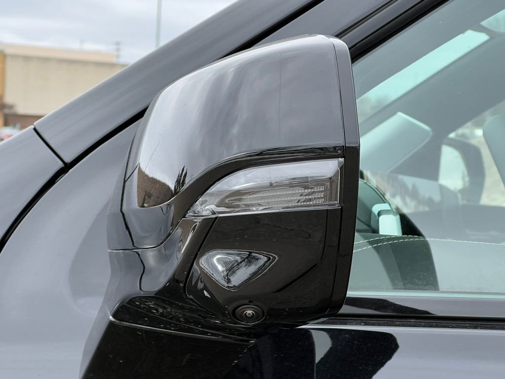 New 2026 Cadillac Escalade Platinum Sport w/ LPO, ONYX Package image 43