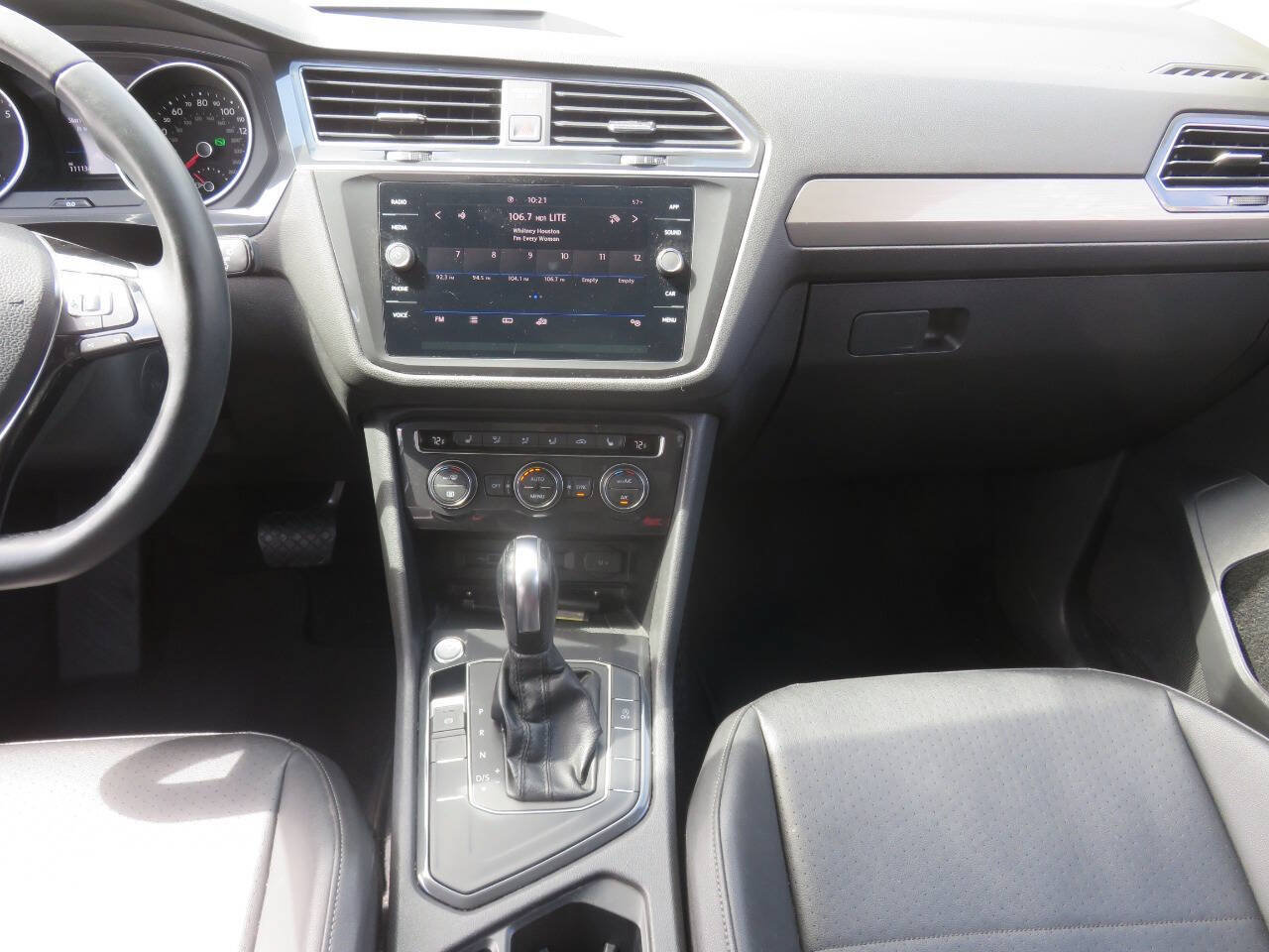 Used 2020 Volkswagen Tiguan S FWD image 16
