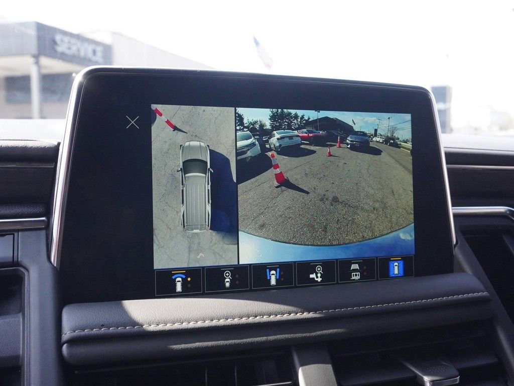 Used 2023 GMC Yukon SLT w/ SLT Premium Package image 61