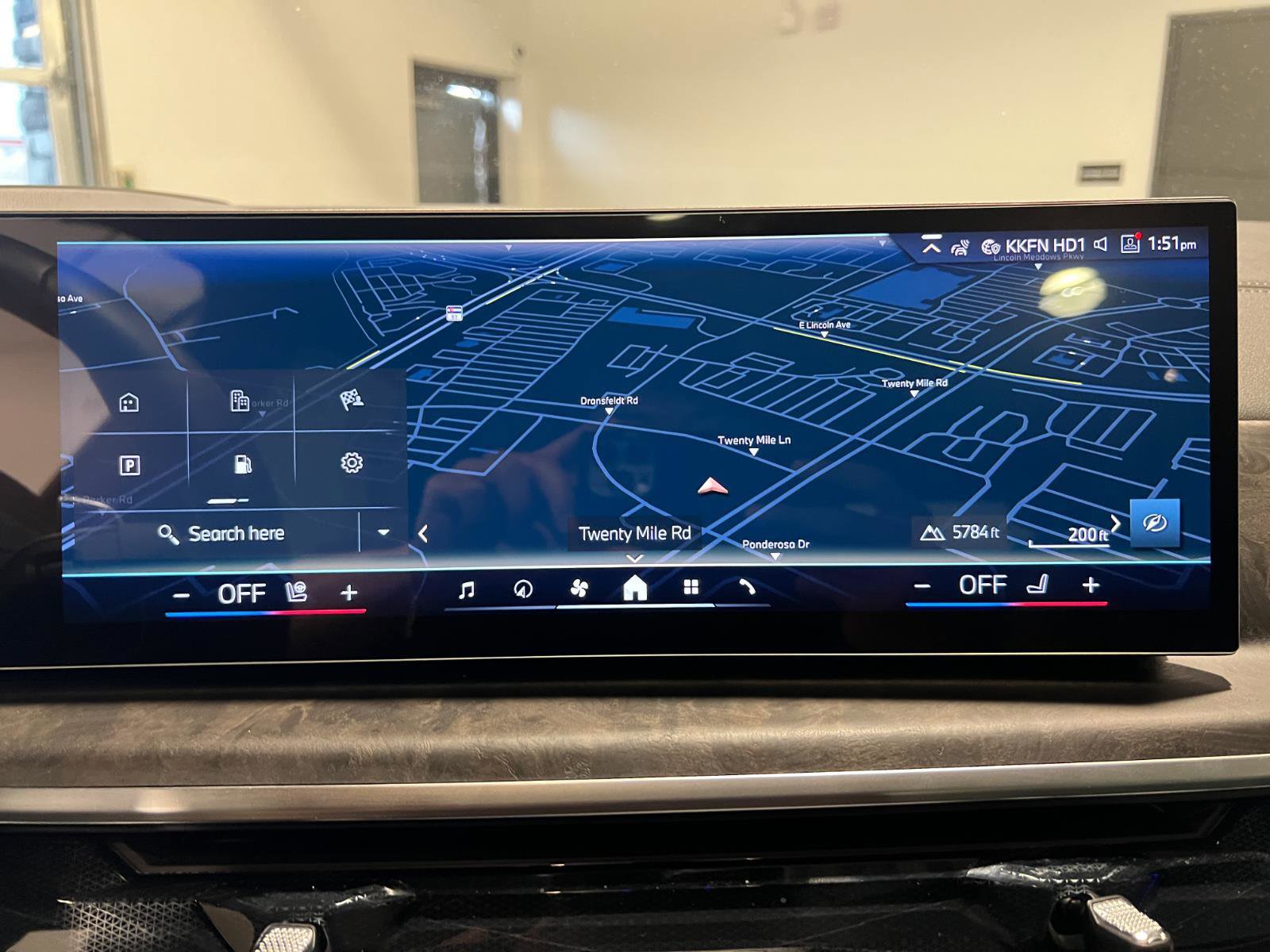 Used 2025 BMW X5 xDrive50e w/ M Sport Package image 17