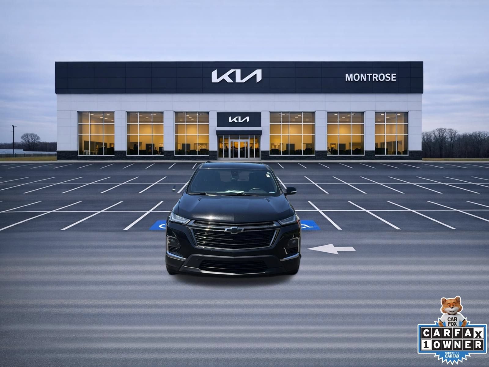 Used 2023 Chevrolet Traverse LT w/ Midnight/Sport Edition AWD/4WD image 2