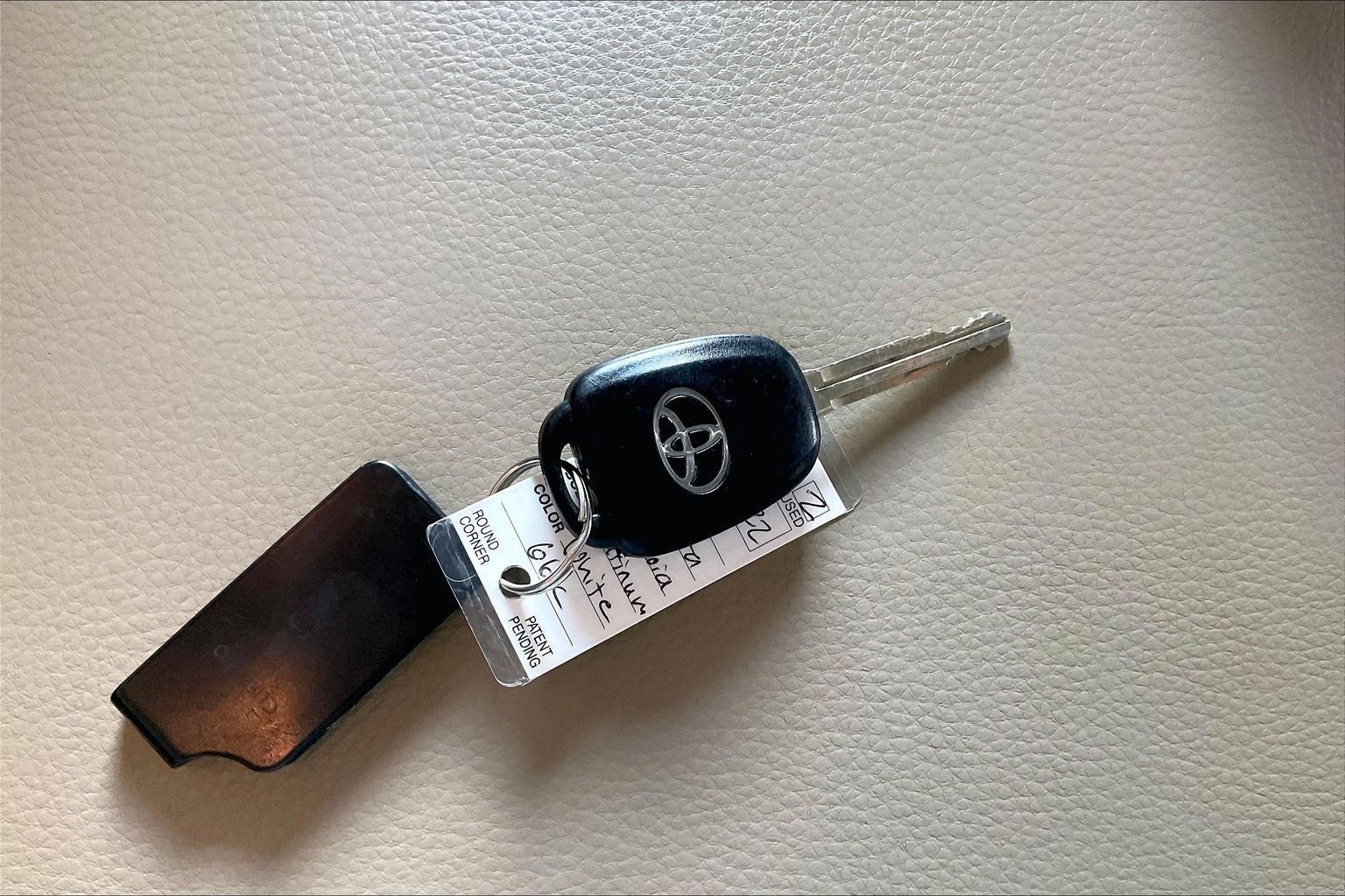 Used 2019 Toyota Sequoia Platinum AWD/4WD image 25