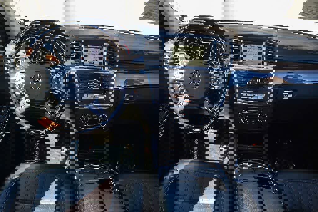 Used 2014 Mercedes-Benz GL 450 4MATIC image 12