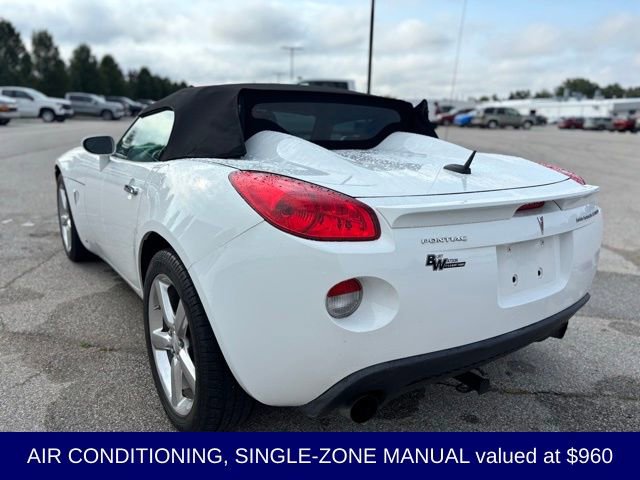 Used 2009 Pontiac Solstice GXP w/ Premium Package image 4