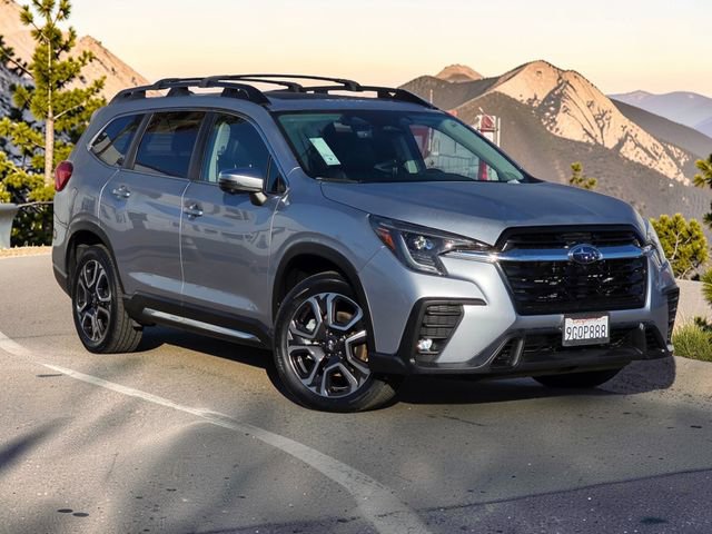Certified 2023 Subaru Ascent Limited w/ Technology Package image 2