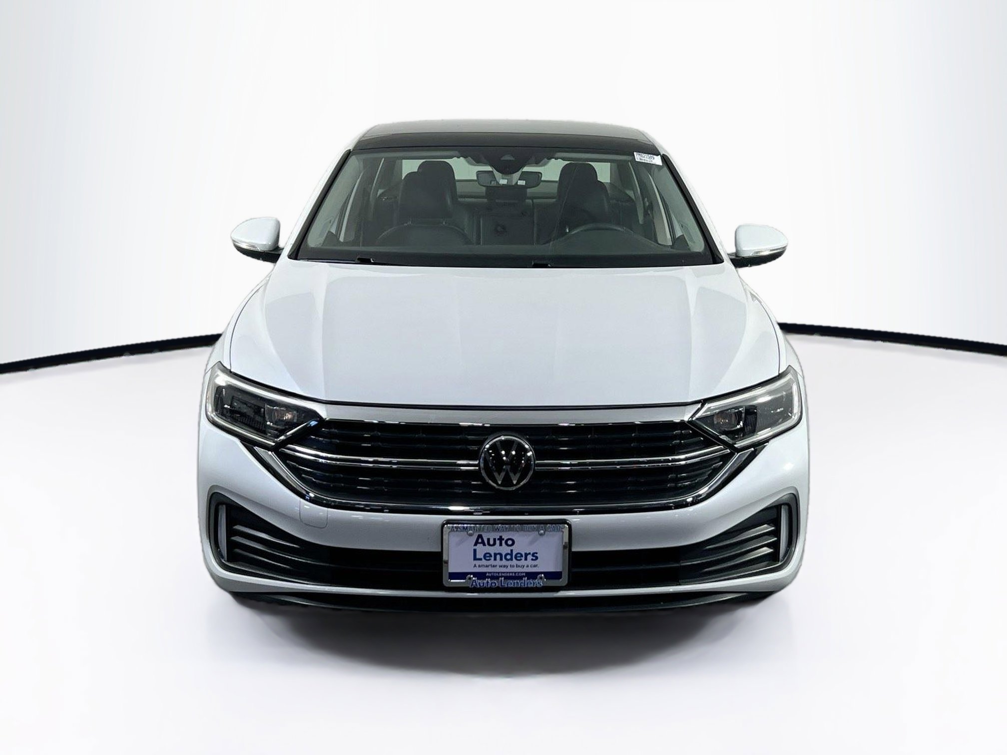 Used 2023 Volkswagen Jetta SEL image 2