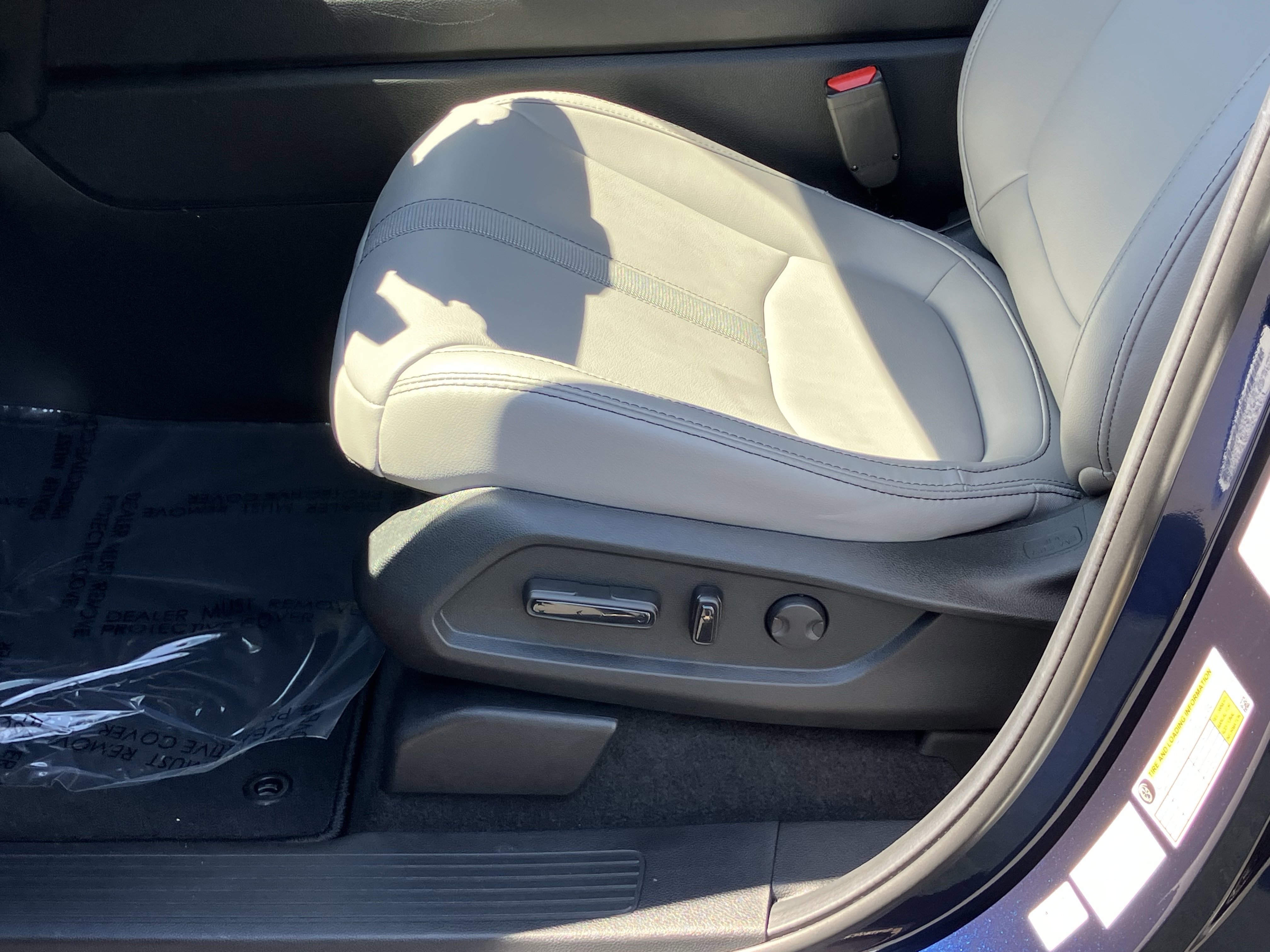 Used 2025 Honda Pilot EX-L image 17