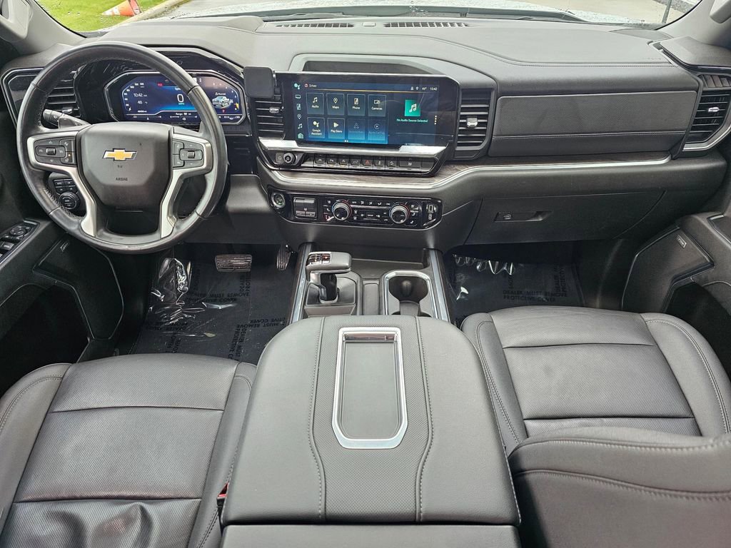 Used 2022 Chevrolet Silverado 1500 LTZ w/ LTZ Premium Package AWD/4WD image 19
