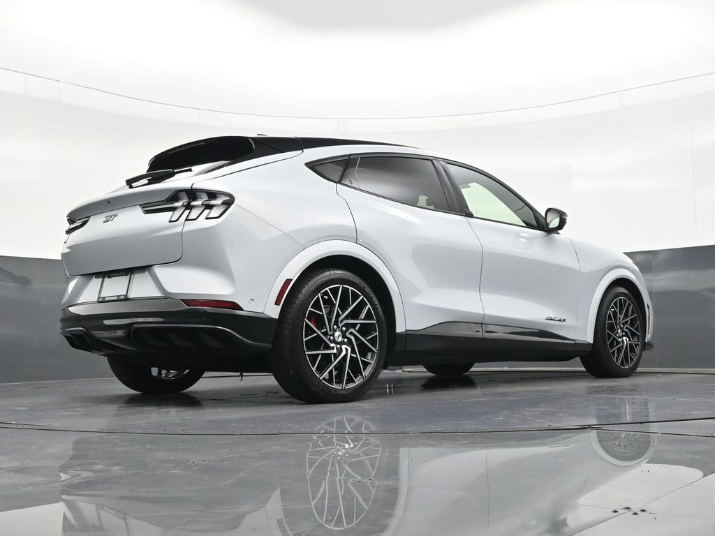 Used 2022 Ford Mustang Mach-E GT w/ GT Performance Edition AWD/4WD image 27