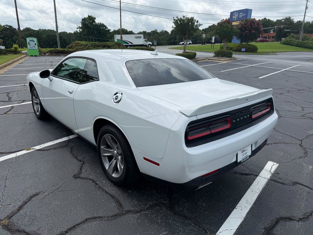 Used 2021 Dodge Challenger SXT RWD image 7