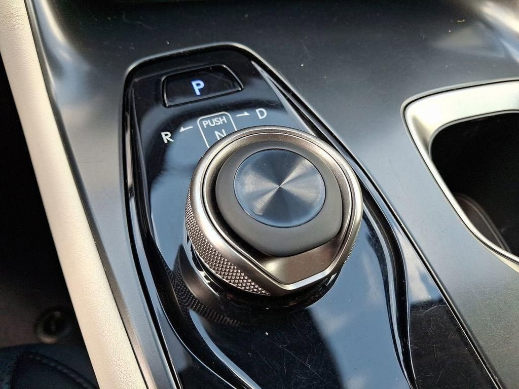 Used 2024 Lexus RZ 450e Premium image 15