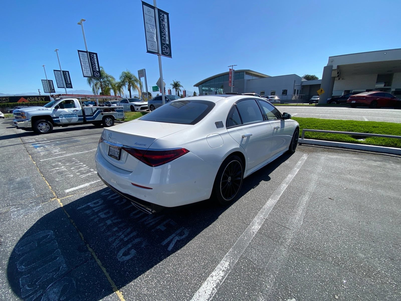 Used 2023 Mercedes-Benz S 500 4MATIC image 3