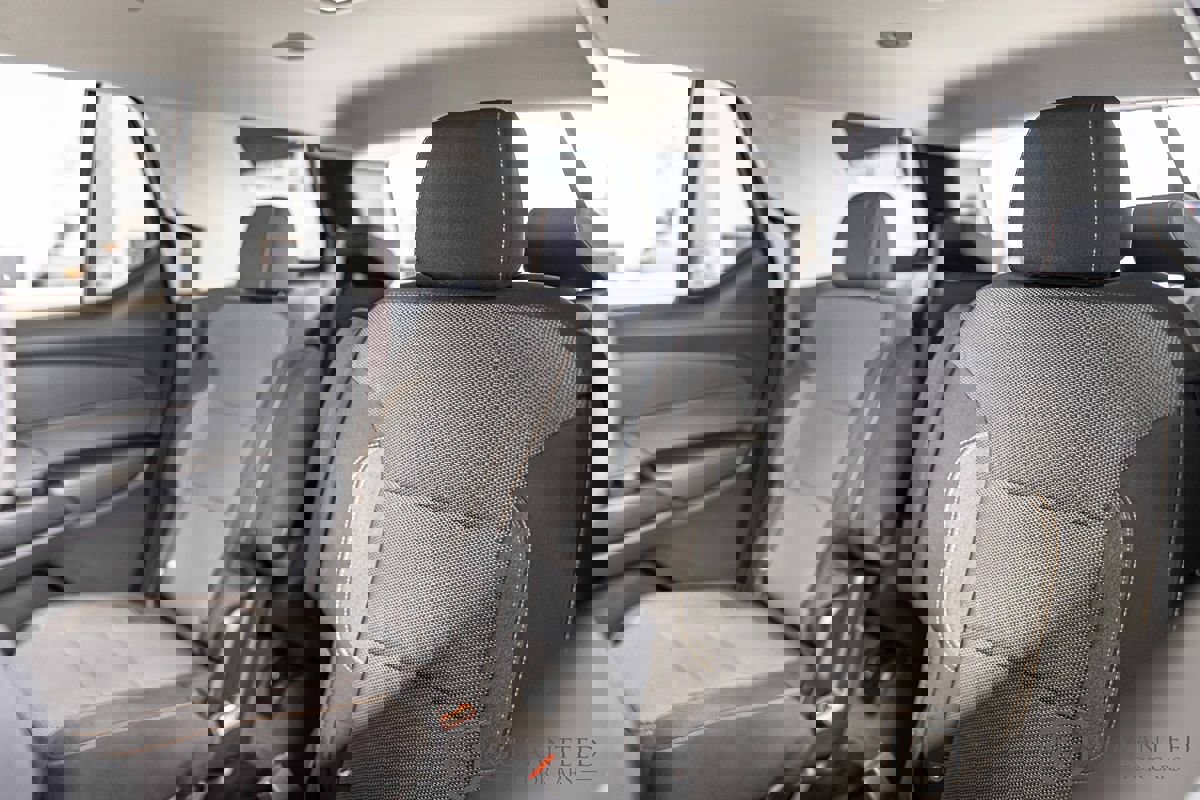 Used 2020 Chevrolet Traverse LT image 31