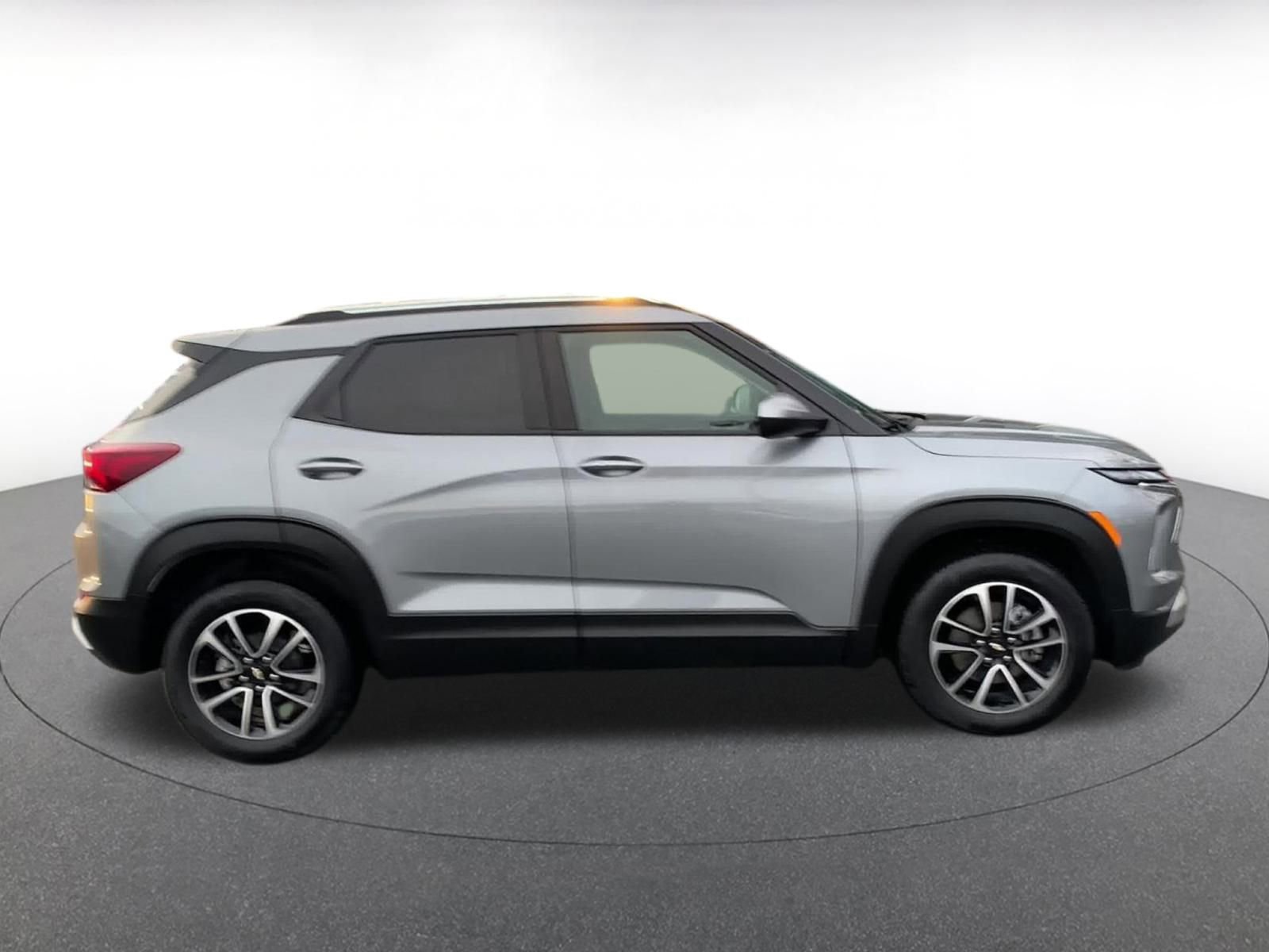 Used 2025 Chevrolet TrailBlazer LT image 16