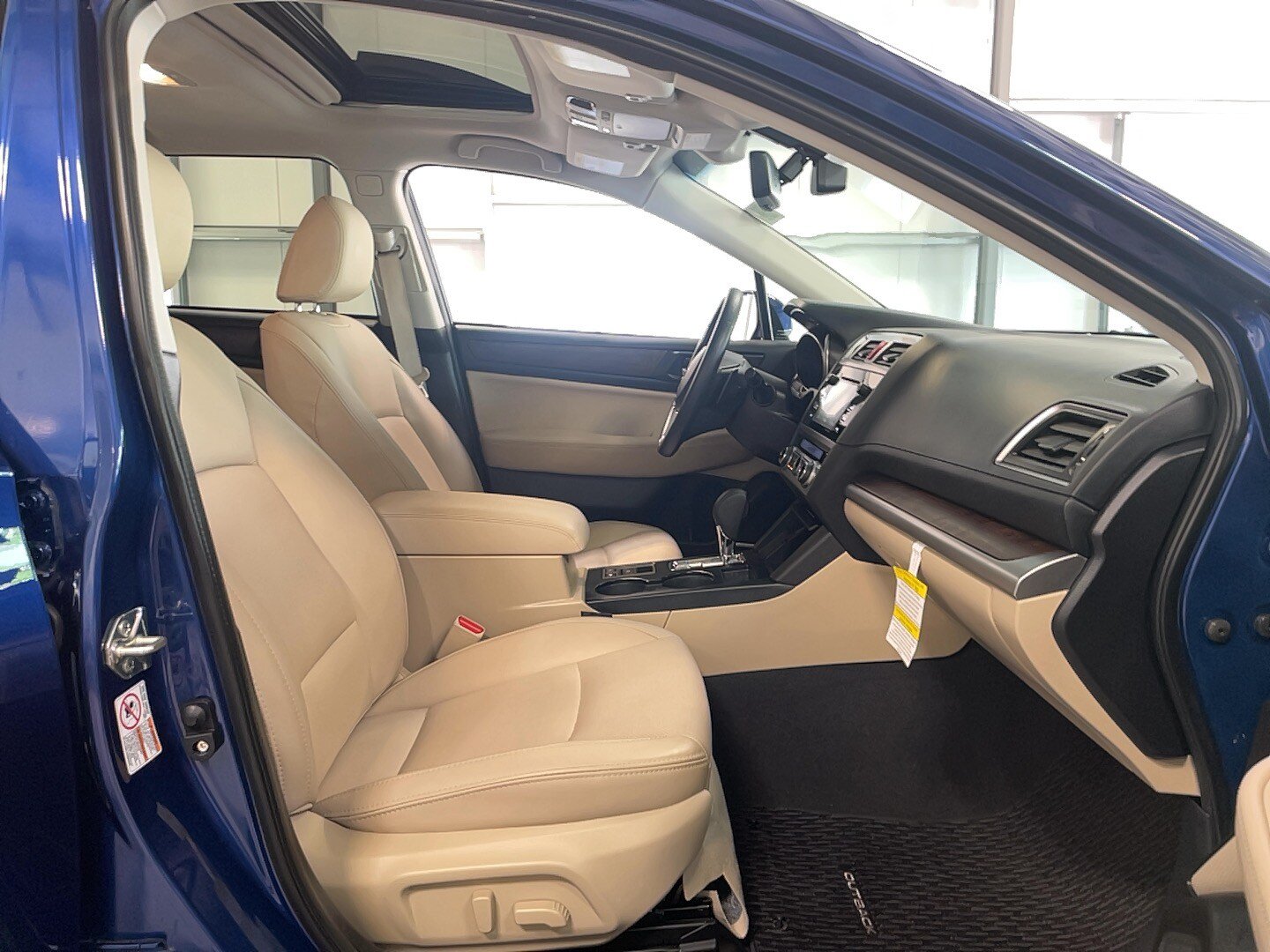 Used 2017 Subaru Outback 2.5i Limited AWD/4WD image 20